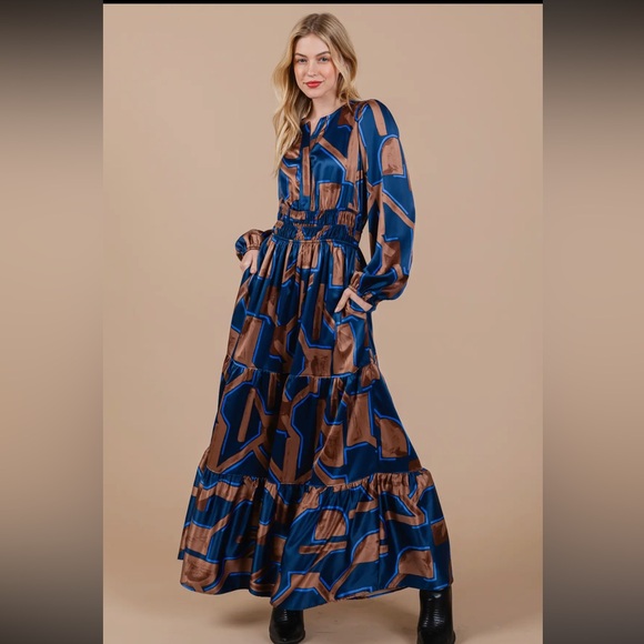 Boho Geometric Print Tiered Maxi Dress - Picture 3 of 6